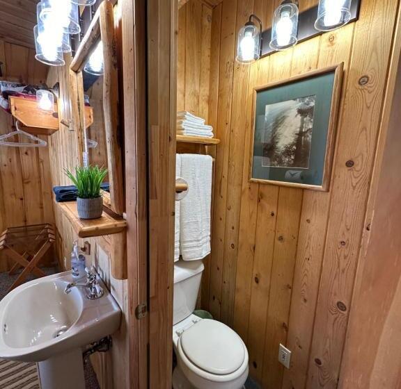 Номер Стандарт Вид на Сад, Mount Peale Country Inn