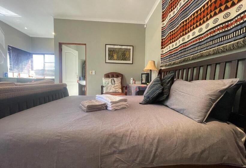 اتاق استاندارد با چشم‌انداز کوهستان, Jade Mountain Cottage 玉山小屋
