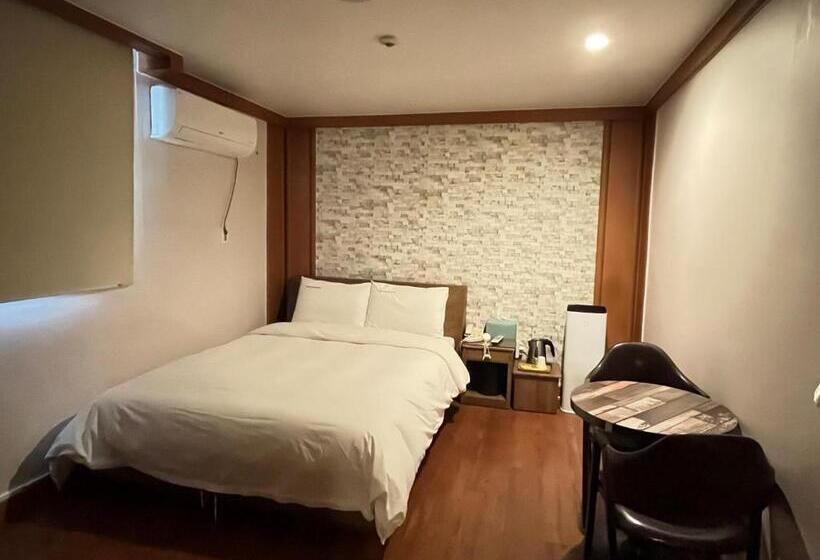 اتاق استاندارد, Gooreumseong Motel
