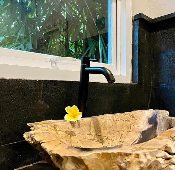 Номер Стандарт Вид на Сад, Bamboo Oasis