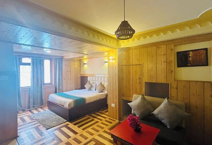 اتاق سوپریور, Udaan Tashi Gakhil Resort