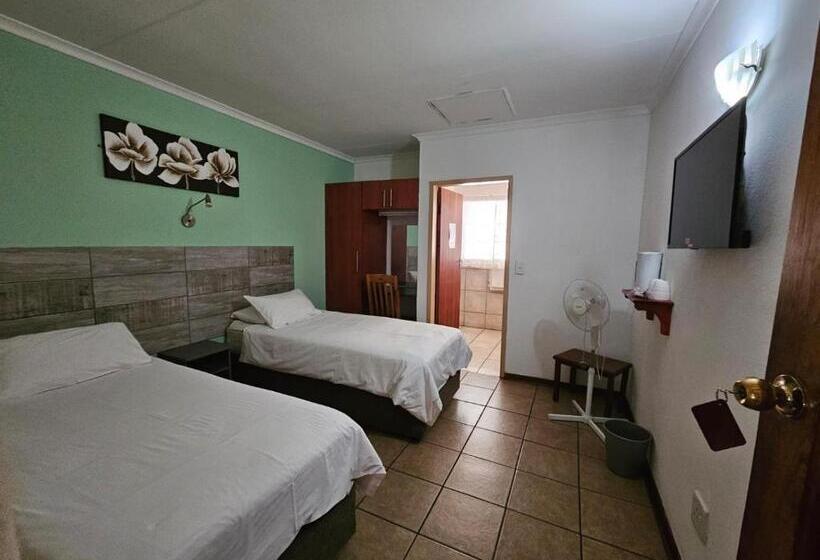 اتاق استاندارد, Rustenburg Palm Lodge