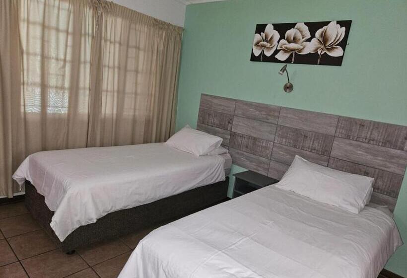 اتاق استاندارد, Rustenburg Palm Lodge