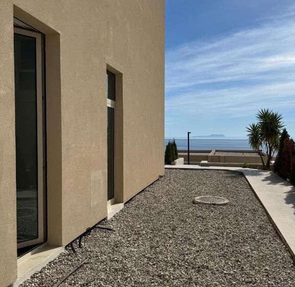 Standard Triple Room with Terrace, Green Condo Hotel Palase