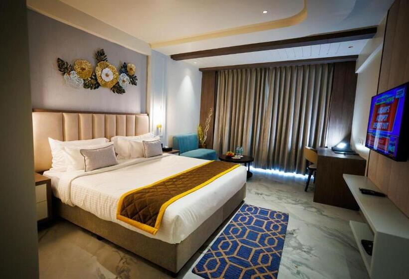 اتاق لوکس با تخت بزرگ, Aj Grand Elite