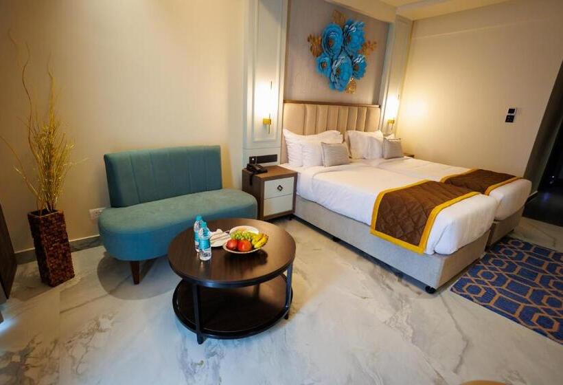 اتاق لوکس, Aj Grand Elite