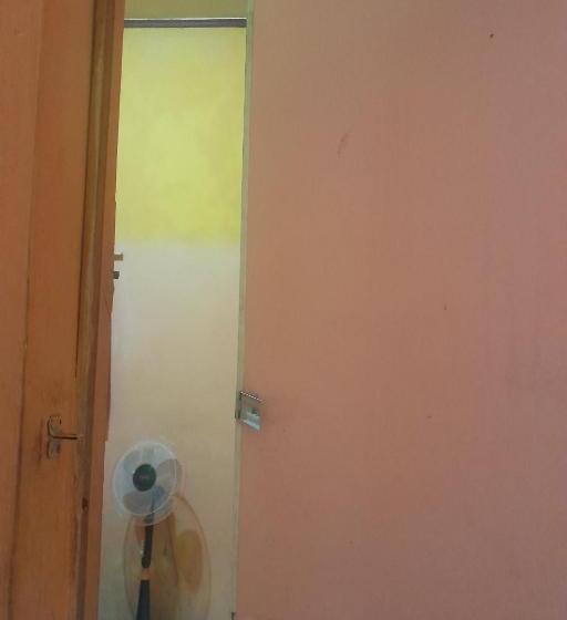 이코노미 룸, Spot On 93852 Fermansio Homestay 2
