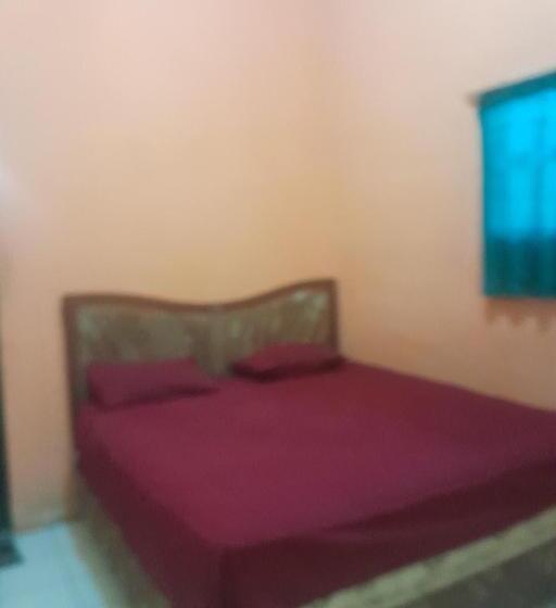 스탠다드 룸, Spot On 93852 Fermansio Homestay 2