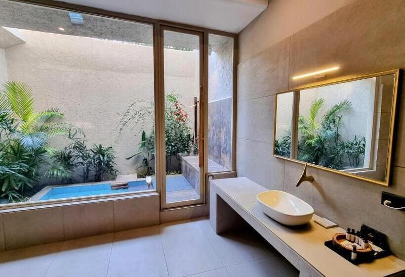 Suite with Pool, Giovanni Village Resort