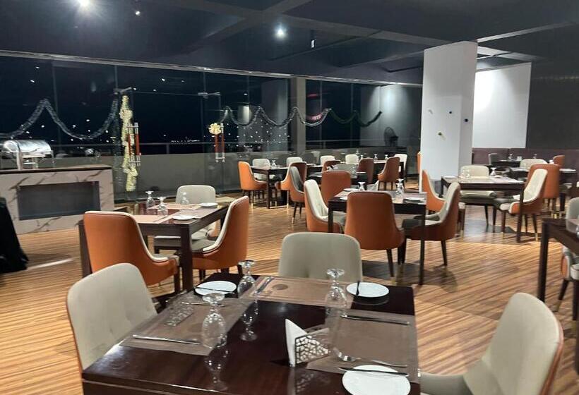 Апартаменты 1 Спальня Вид на Море, Grand Sri Lounge   Ocean Breeze Hotel Residents