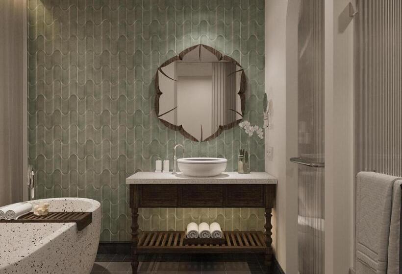 Suite, The Signature Hoi An