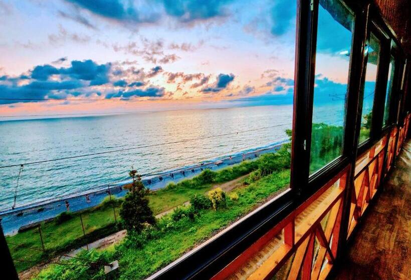 Triple Room Sea View, Guest House Nona