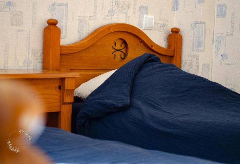 Номер Deluxe, Les Dépendances Du Château