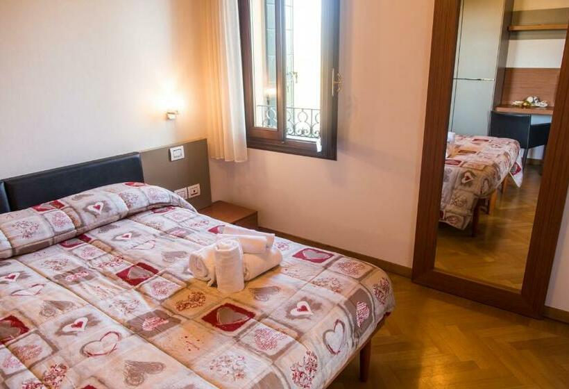 标准间, Locanda Da Piero