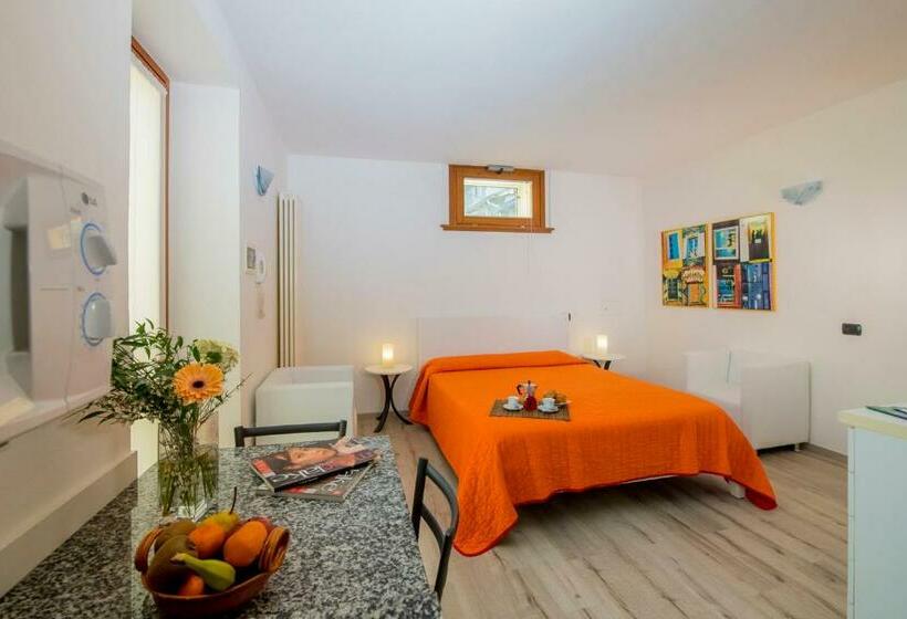 Студия Стандарт, Il Borgo