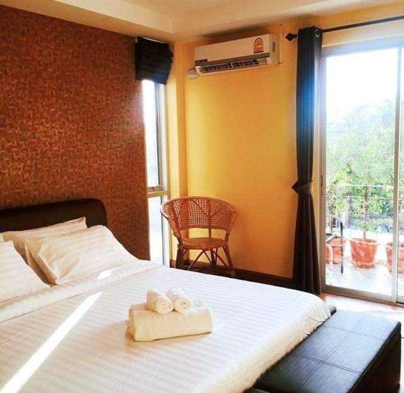 Номер Deluxe Кровать Кинг, ๋jongluxpakdee โรงแรมจงรักษ์พักดี