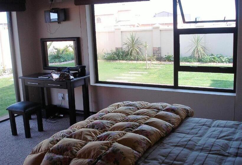 اتاق استاندارد با تخت بزرگ, Palazzo Gardens  Self Catering Guesthouse
