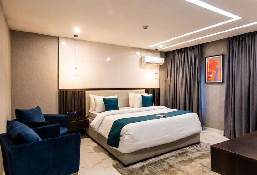 سوییت جونیور, Bon Hotel Nest Garki Ii
