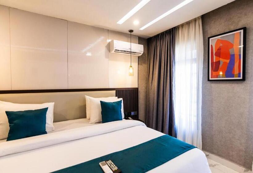سوییت جونیور, Bon Hotel Nest Garki Ii
