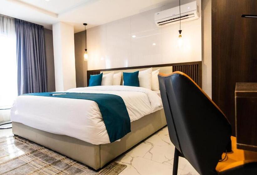 سوییت اجرایی, Bon Hotel Nest Garki Ii