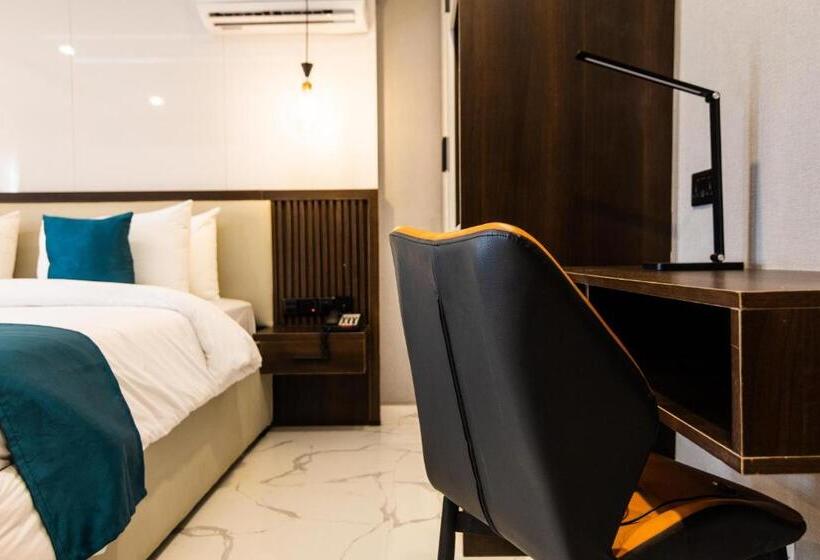 سوییت اجرایی, Bon Hotel Nest Garki Ii