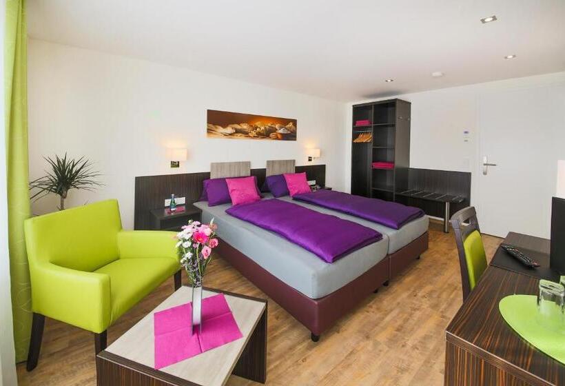 اتاق لوکس, Gästehaus Stock Zimmer Brotkörble