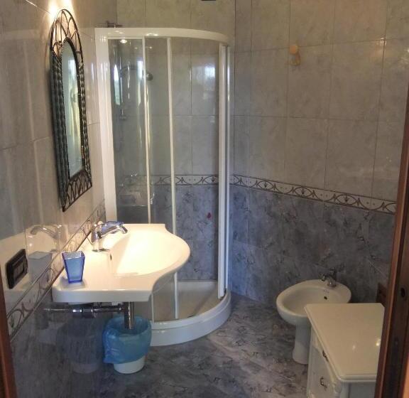 اتاق استاندارد, B&b La Pineta