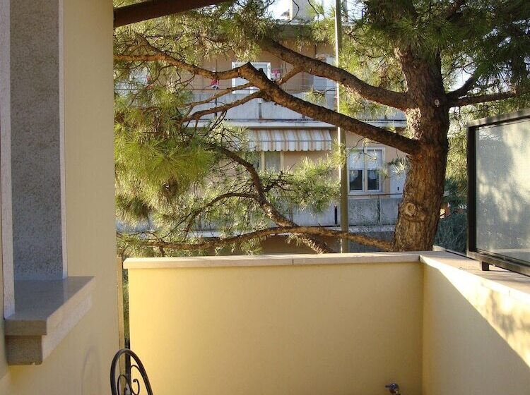 اتاق استاندارد سه نفره, Camere America B&b