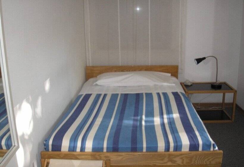 اتاق استاندارد یک نفره, Doge Inn