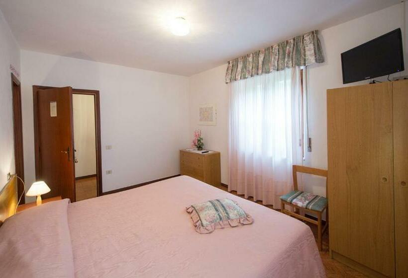 Номер Стандарт, La Villa