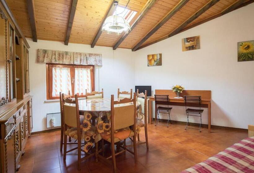 Апартаменты 3 Спальни, La Villa