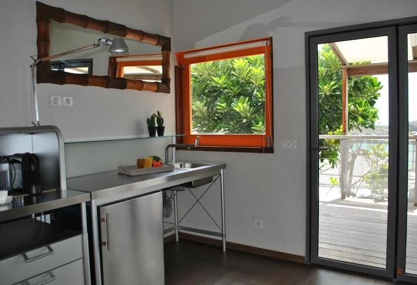سوییت با چشم‌انداز دریا, Villa Lodge 4 Epices