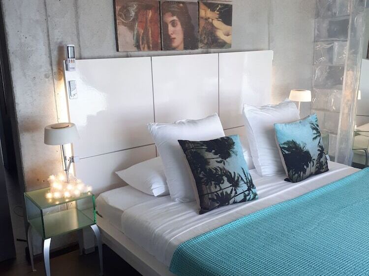 سوییت با چشم‌انداز دریا, Villa Lodge 4 Epices