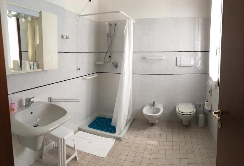 Quarto Superior, Villa Scalabrini