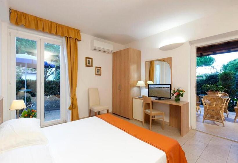 Номер Стандарт с Балконом, Villa Smeraldo