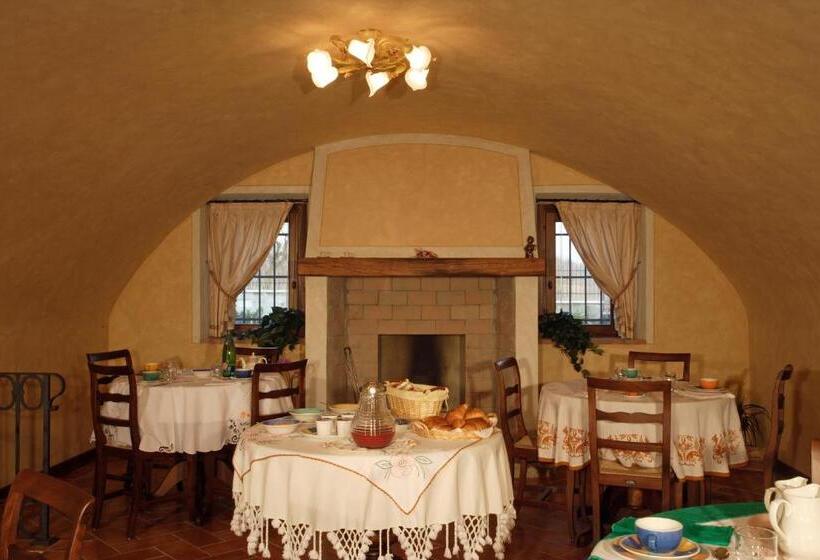 جناح جونيور, Agriturismo Macesina