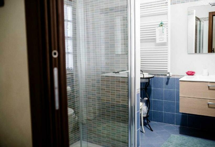 اتاق استاندارد با چشم‌انداز دریا, Villa Ida Bed & Breakfast