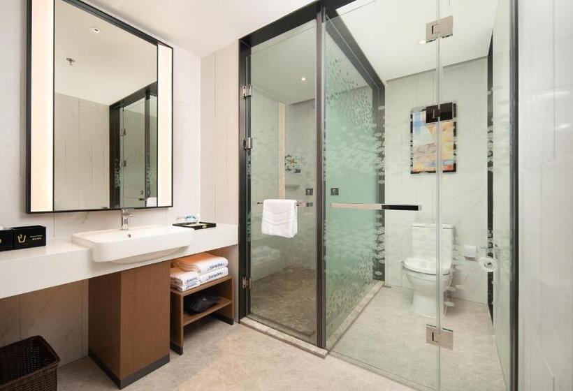 Номер Комфорт, Hampton By Hilton Foshan Beijiao