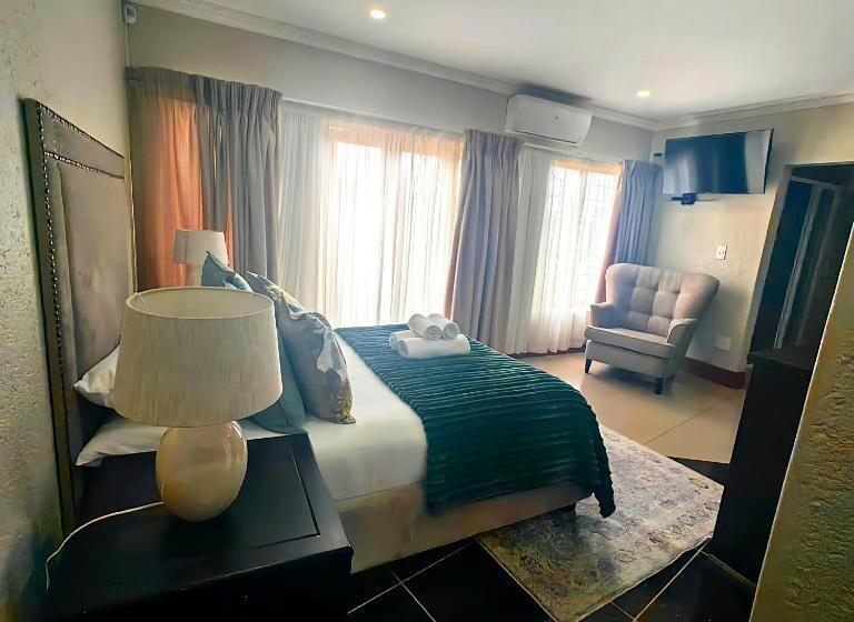 اتاق لوکس, Indlovu Guesthouse