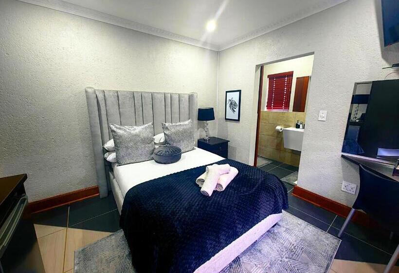 اتاق لوکس, Indlovu Guesthouse