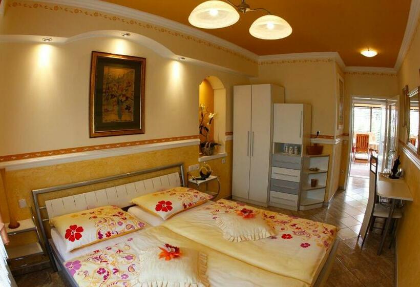 اتاق لوکس, Rooms Beros