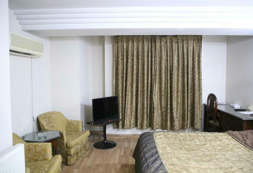 اتاق استاندارد یک نفره, Carlton Tower Hotel Lahore