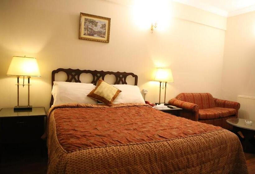 اتاق استاندارد یک نفره, Carlton Tower Hotel Lahore