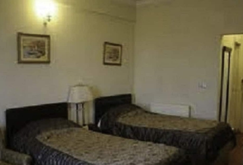 اتاق استاندارد, Carlton Tower Hotel Lahore