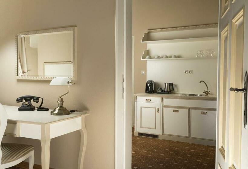 جناح ديلوكس, Gino Park Palace