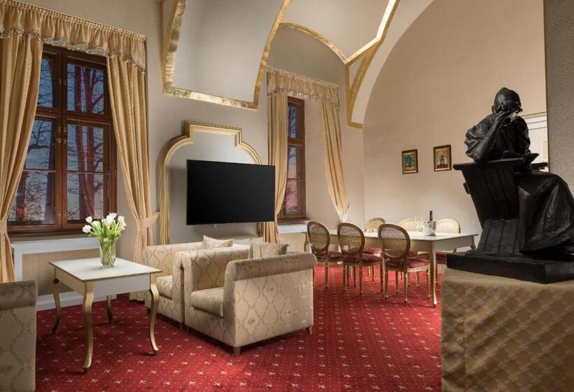 شقة غرفة واحدة, Gino Park Palace