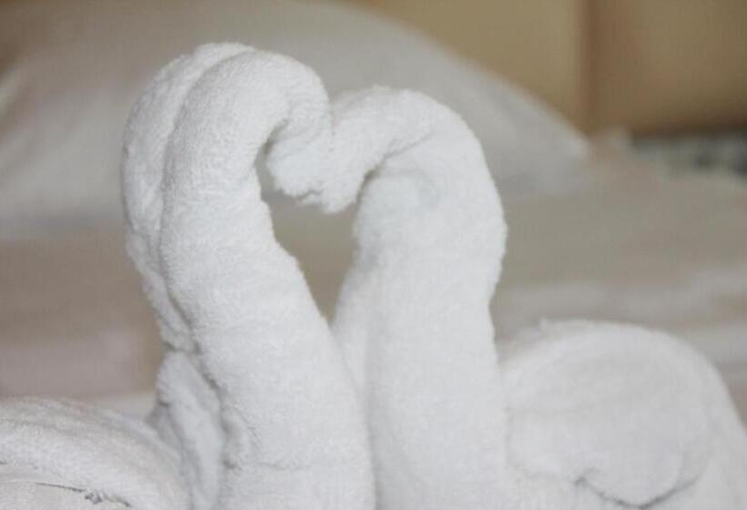 스위트, Mirage Hotel   Struga