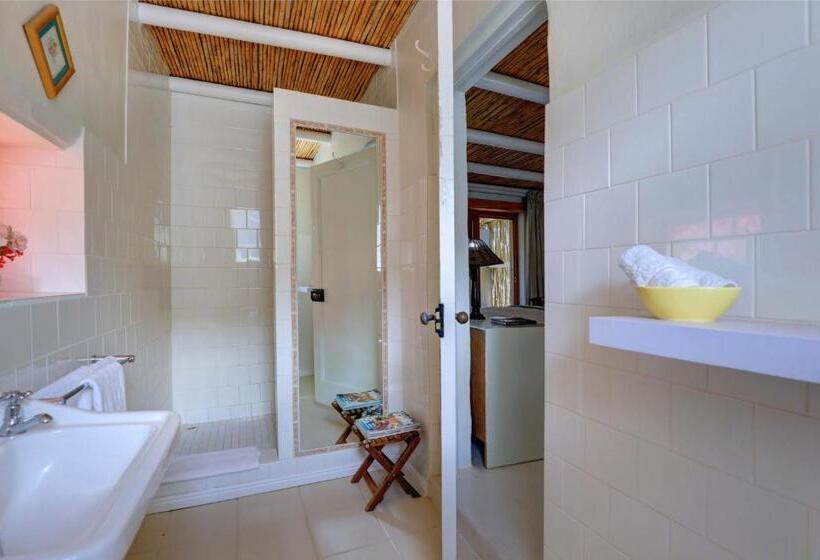 Трехместный Номер Комфорт, 81 On Church Guest House