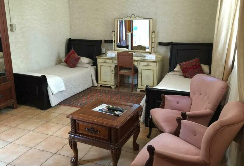 Номер Стандарт, Central Hotel Guest House