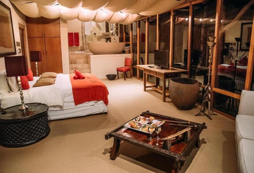 디럭스 스위트 킹 침대, Trogon House And Forest Spa